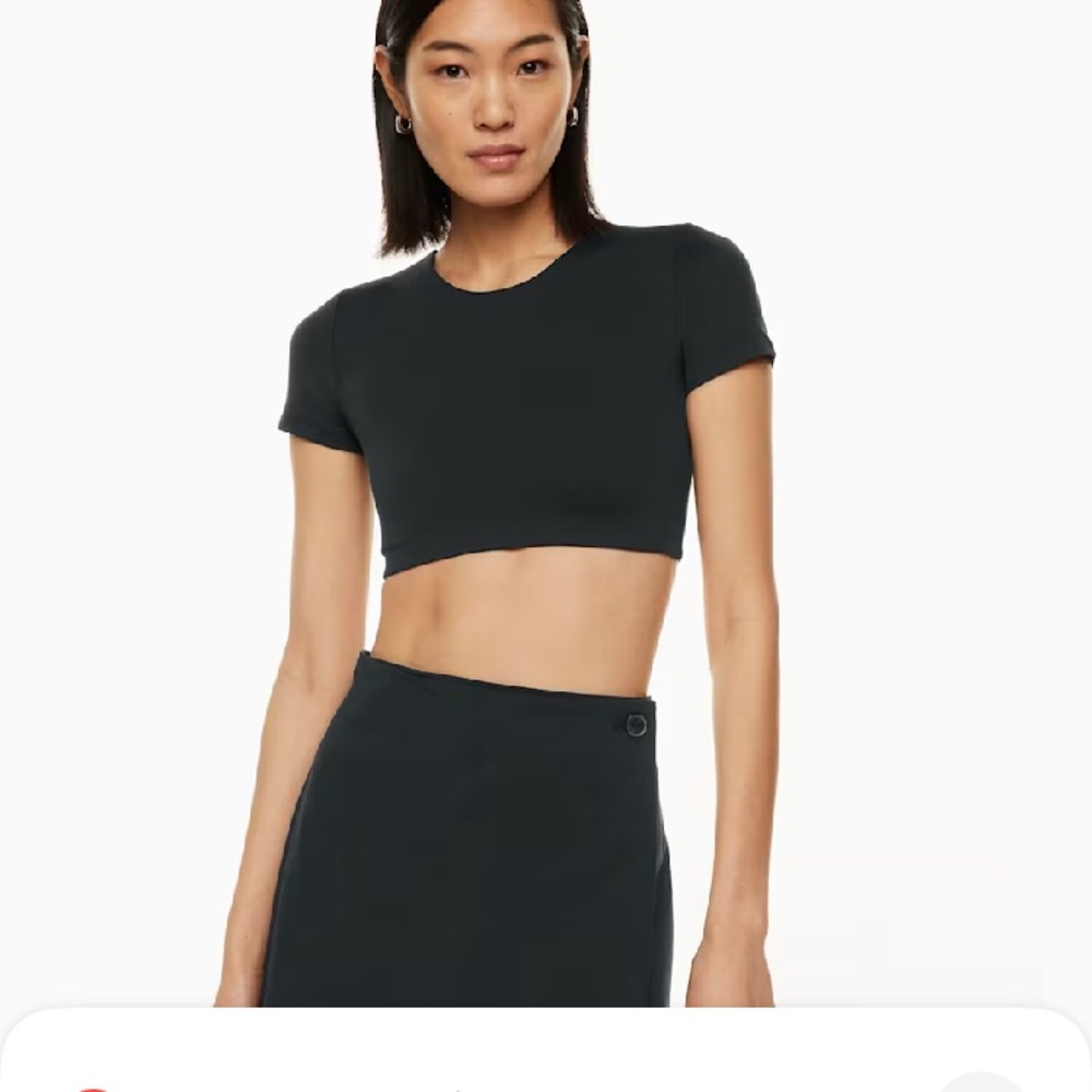 Aritzia Babaton Black Crop Top Small